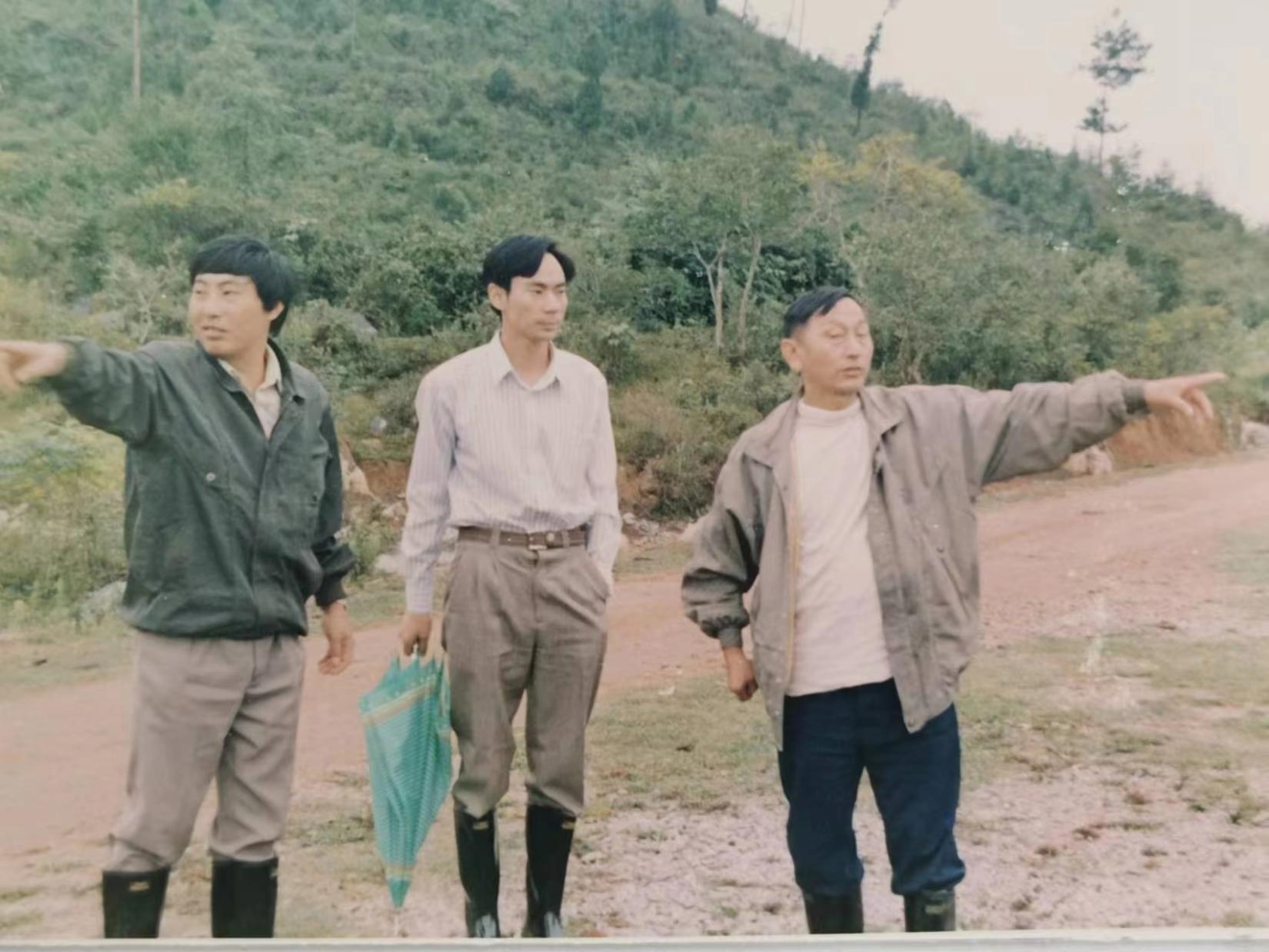 In 1996, Dr. Sixi Qu worked in the WFP food assistance project area in Xiangxi region