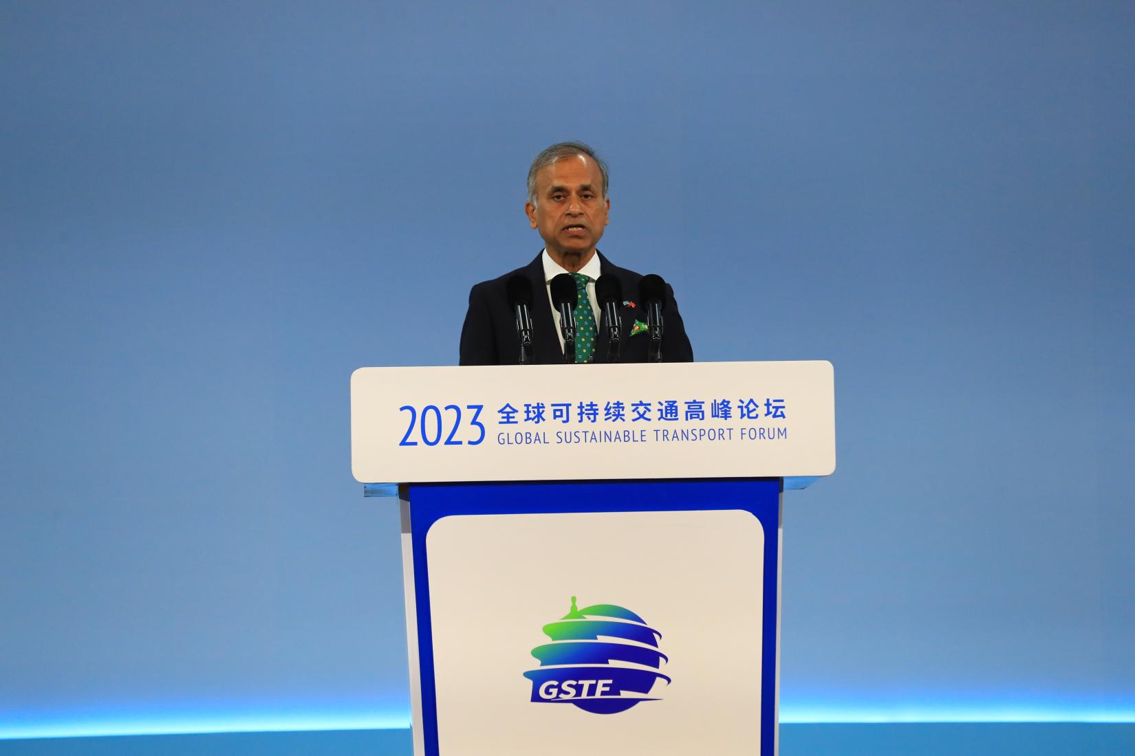 UN Resident Coordinator Siddharth Chatterjee at the Global Sustainable Transport Forum