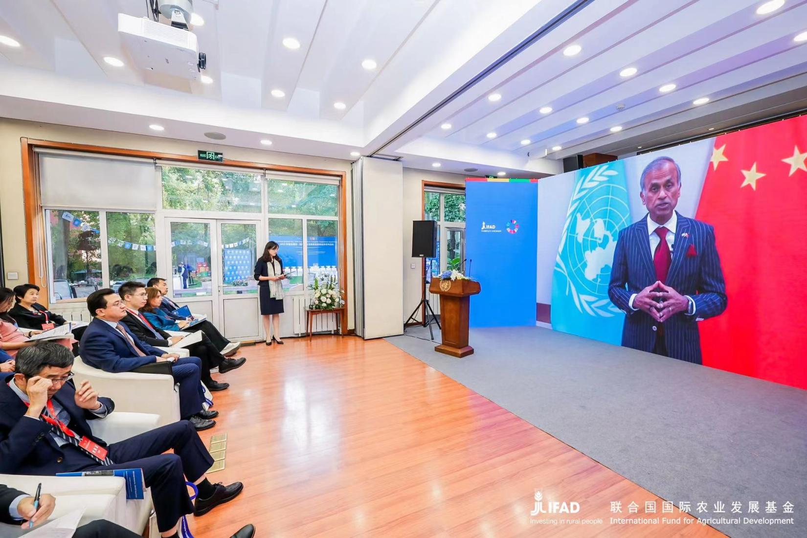 UN Resident Coordinator in China Siddharth Chatterjee at the Knowledge Sharing Forum on Monitoring & Evaluation of South-South and Triangular Cooperation Initiatives.