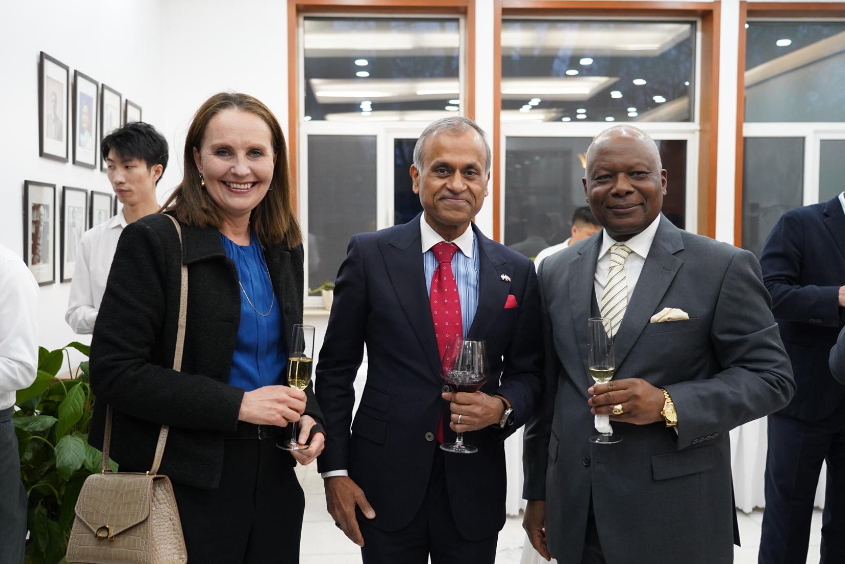 Her Excellency Ms. Signe Brudeset, Ambassador of Norway to China (left), Mr Siddharth Chatterjee, UN in China Resident Coordinator (middle), His Excellency Martin Mpana, Ambassador of Cameroon to China (right)