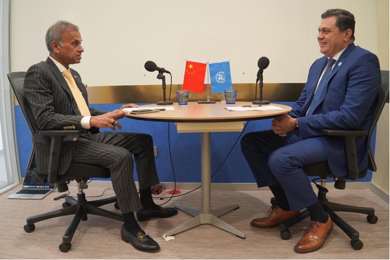 UN Resident Coordinator Siddharth Chatterjee with Sherif Messiha, Regional Security Advisor of UNDSS Office in Beijing